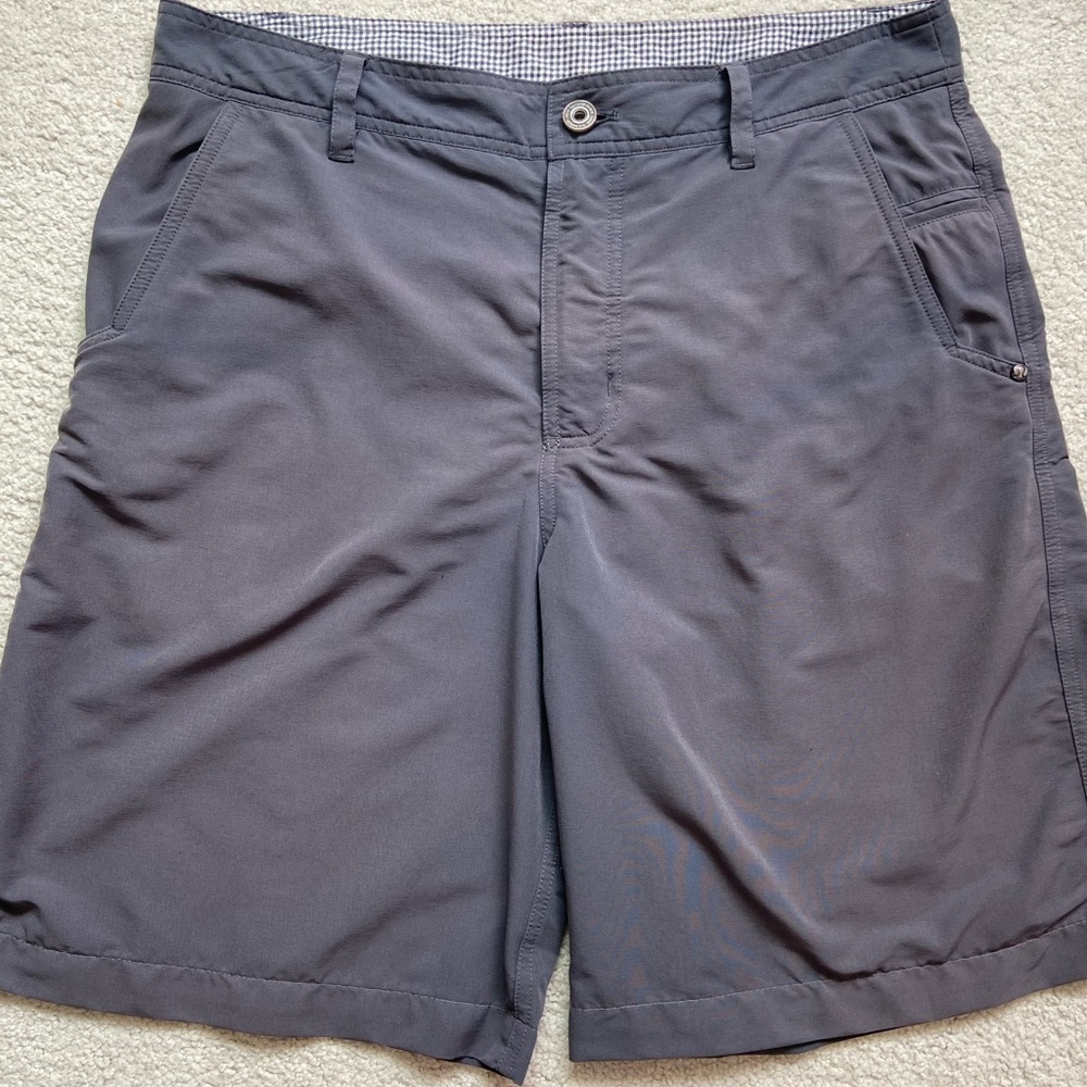 Lululemon Men’s Gray Shorts Size 36” Flat Front